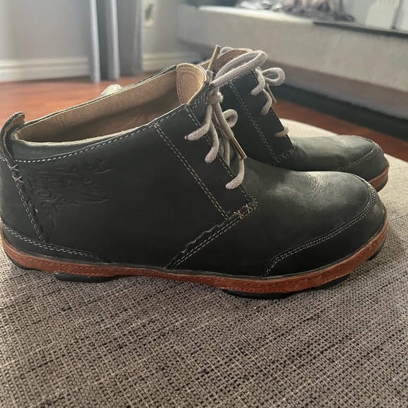 OluKai Shoes Mens Olukai Kamuela Chukka Ankle Boots Poshmark